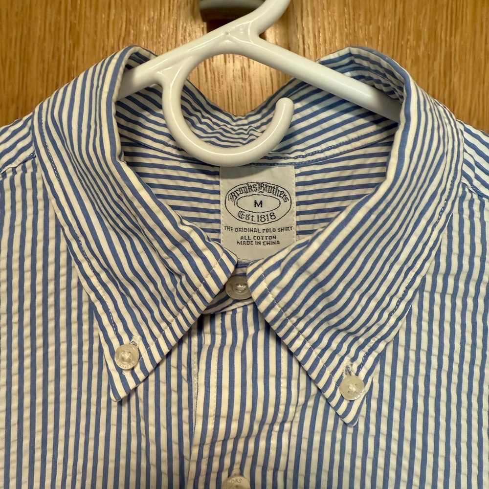Brooks Brothers Seersucker White and Blue Striped Casual Shirt